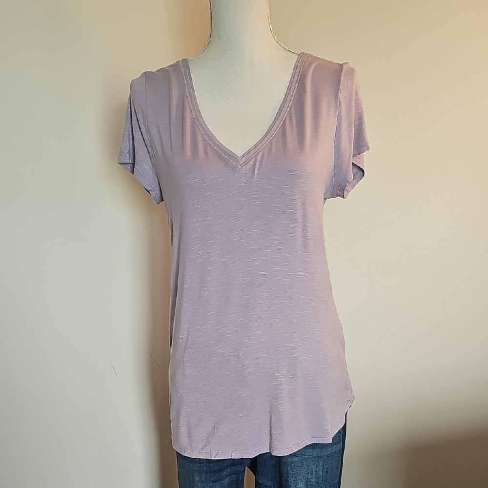 White House Black Market Lilac V-Neck Short Sleeve Top